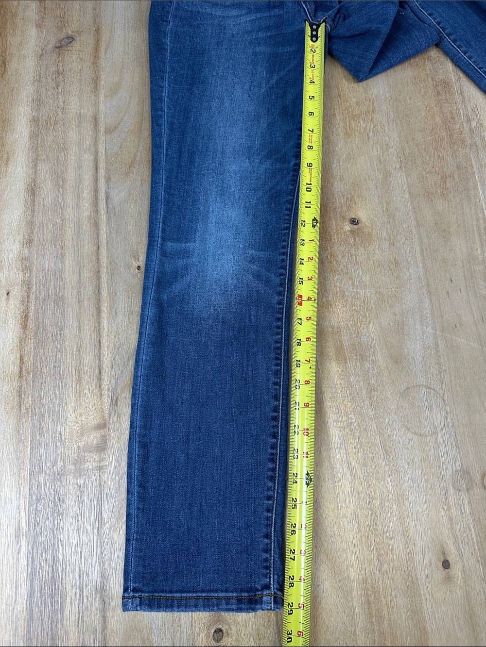 Judy Blue Mid Rise Classic Straight Leg Jeans in Medium Blue Wash - Picture 7 of 11